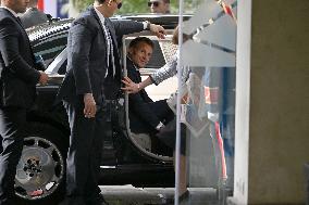 Presidents Sissi And Macron Ride The Metro - Cairo