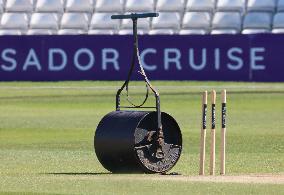 Essex v Surrey - Rothesay County Championship Division 1
