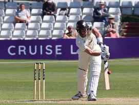 Essex v Surrey - Rothesay County Championship Division 1