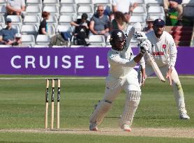 Essex v Surrey - Rothesay County Championship Division 1