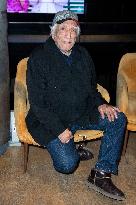 Aimons Nous Vivants Premiere