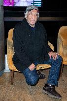 Aimons Nous Vivants Premiere