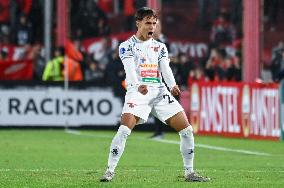 Independiente v Boston River - Copa CONMEBOL Sudamericana