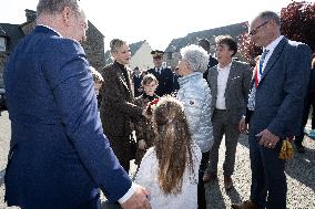 NO TABLOIDS - Official visit to Brittany by Prince Albert II of Monaco with his family - Matignon