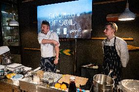 Easter cake masterclass held in Kyiv
