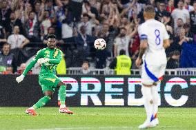 Olympique Lyonnais v Manchester United - UEFA Europa League 2024/25 Quarter Final First Leg