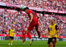 FC Bayern München v Borussia Dortmund - 1.Bundesliga