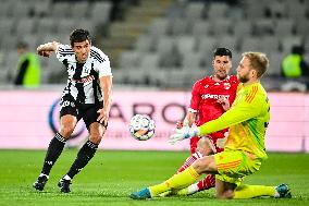 Universitatea Cluj v Dinamo Bucharest - Romania Superliga - Play Off