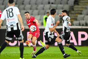 Universitatea Cluj v Dinamo Bucharest - Romania Superliga - Play Off