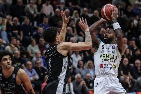 BASKET - Serie A - Vanoli Basket Cremona vs Dolomiti Energia Trentino