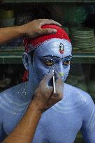 Lal Kach (Red Glass) 2025