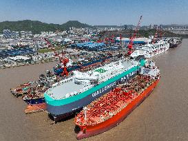 China Total Import And Export Value Increases in Q1 2025