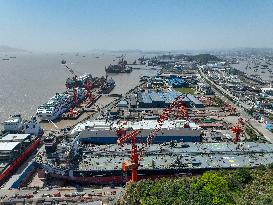 China Total Import And Export Value Increases in Q1 2025