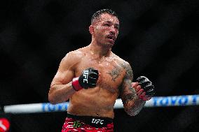 UFC 314 - Volkanovski vs Lopes