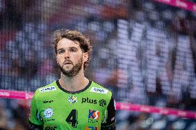 Aluron CMC Warta Zawiercie v JSW Jastrzebski Wegiel - Polish Volleyball Cup 2025 Final