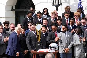 Donald Trump welcomes College Football Champions - Washington