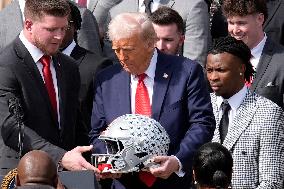 Donald Trump welcomes College Football Champions - Washington