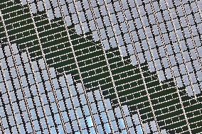 Floating Distributed PV Power Station