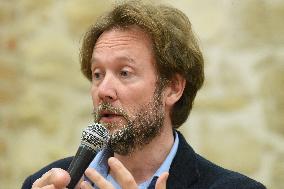 Socialist Deputy Boris Vallaud Meets Supporters in Langon