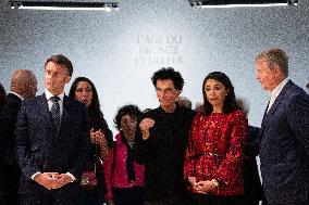 President Macron Visit The Exhibition Treasures Rescued From Gaza At Arab World Institute - Paris