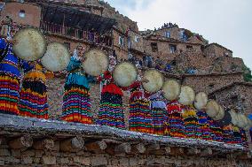 Kurdish Women Celebrate Hezar-Daf Festival - Iran