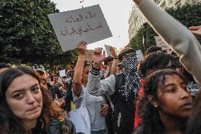 Protests Erupt In Tunis After Wall Collapse Kills Schoolchildren From Sidi Bouzid