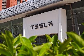 Tesla Center in Shanghai