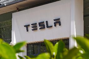 Tesla Center in Shanghai