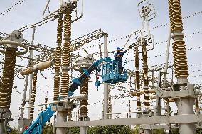 Power Grid Maintenance