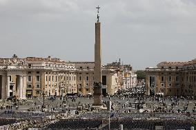 Daily Life In Rome And Vatican