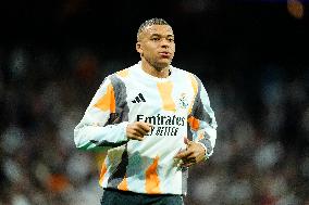 Real Madrid C.F. v Arsenal FC - UEFA Champions League 2024/25 Quarter Final Second Leg
