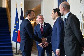 Macron and US Officials Discuss Ukraine Ceasefire in Paris