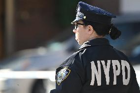 20-year-old Man Shot To The Chest And Neck Inside Of A Deli At 3724 Bronxwood Avenue In Williamsbridge Bronx New York