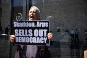Protesters Demonstrate Outside Elite Law Firm Over Deal With Trump