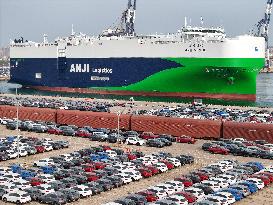 LNG Dual-fuel Ocean-going Vehicle Carriers