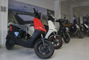 Ola Electric Struggles As Sales Drop And Market Value Falls 70%