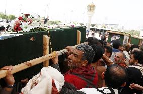 Deadly US airstrike on Yemeni oil port