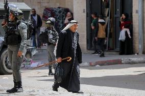 Israeli forces block the streets during Passover in Hebron