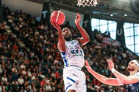 BASKET - Serie A - UNAHOTELS Reggio Emilia vs Napolibasket