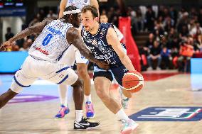 BASKET - Serie A - UNAHOTELS Reggio Emilia vs Napolibasket