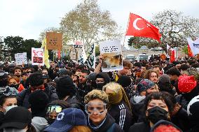 Protests Continue A Month After İstanbul Mayors Detention - Turkey