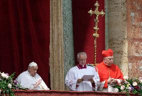 Roma, Papa francesco alla Santa Messa della Domenica di Pasqua e “Urbi et Orbi” Città del Vaticano