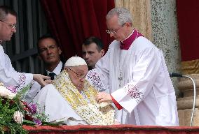 Roma, Papa francesco alla Santa Messa della Domenica di Pasqua e “Urbi et Orbi” Città del Vaticano