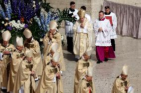 Holly Saturday in Seville - Spain