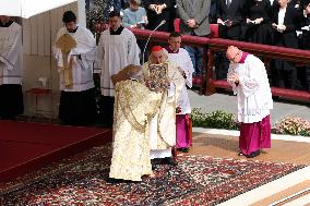 Cardinal Angelo Comastri presides Holy Mass on Easter Sunday and “Urbi et Orbi” Vatican City , Italy  20.05.2025