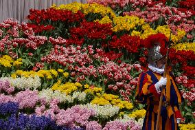 Cardinal Angelo Comastri presides Holy Mass on Easter Sunday and “Urbi et Orbi” Vatican City , Italy  20.05.2025