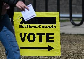 Advance Voting Underway Across Canada