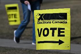 Advance Voting Underway Across Canada