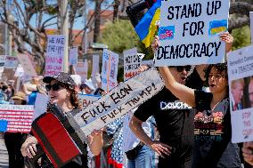 Americans Protest Trump - US