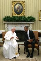 Obama Welcomes Pope Francis to the White House